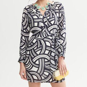 Banana Republic Printed Shirttail Dresssize 2